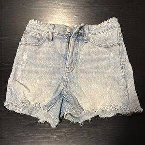 Madewell high rise denim shorts size 26 women’s light wash